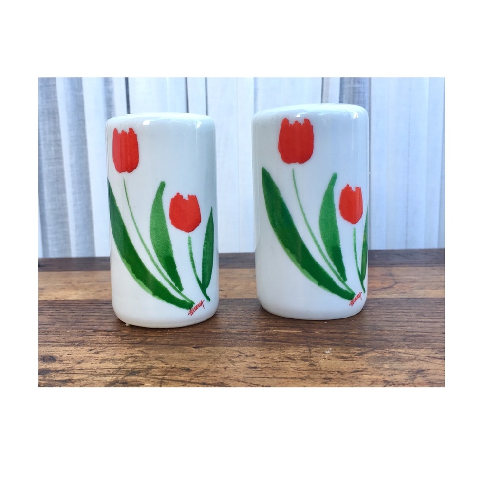 Vintage Tulip Salt and Pepper Shakers